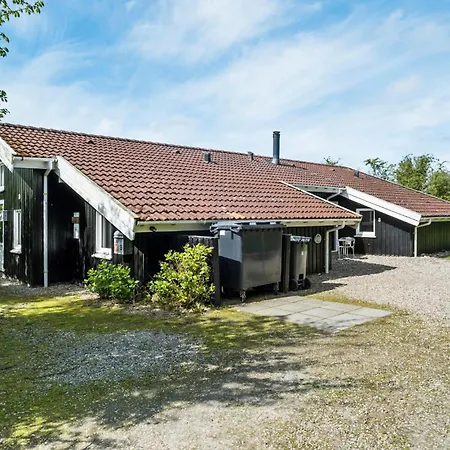 Дом отдыха Cozy Home In Sydals With Sauna Horuphav